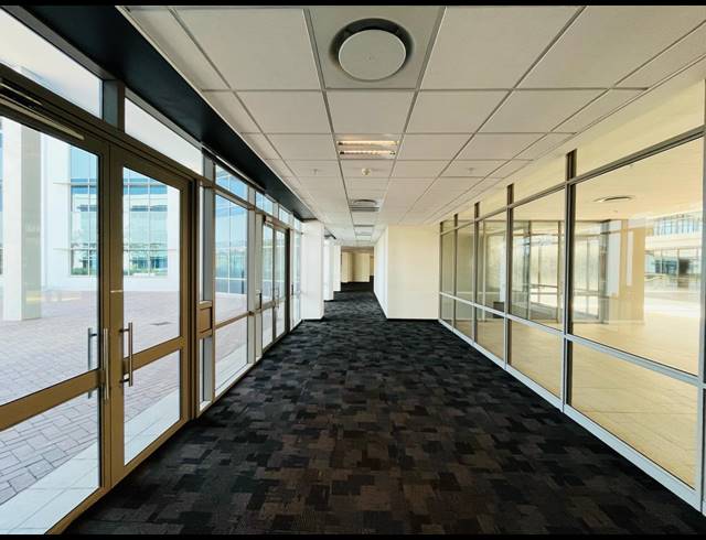 1,700M² OFFICE TO LET IN WATERFALL